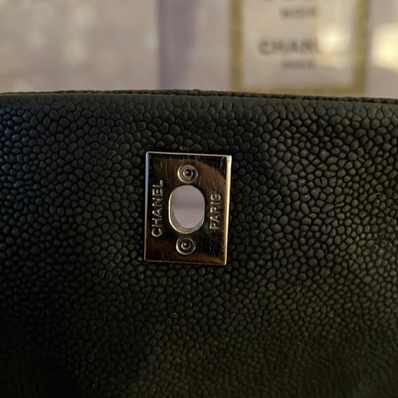 Chanel Black Quilted Leather Shoulder Bag - Picture 6 of 8